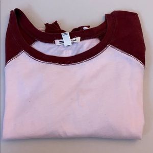 Burgandy and pink crop top! Billabong favorite !